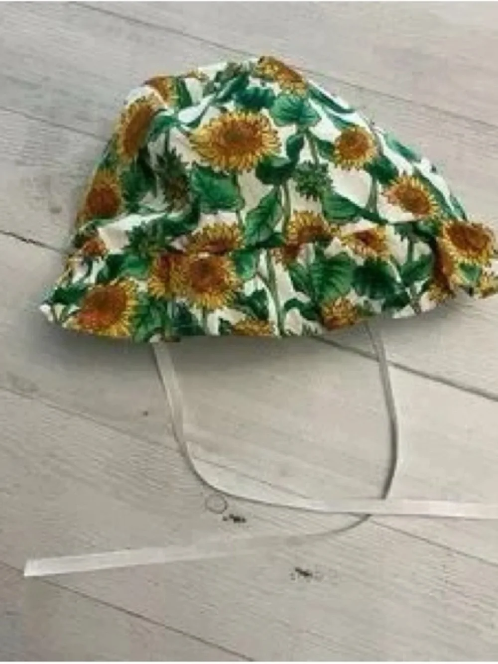 Sunflower Print Baby Bloomers & Bonnet Set - Green/Yellow